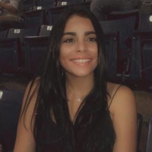 Meet your Posher, Daniela nikole